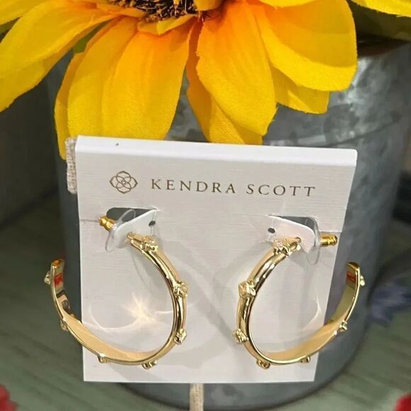 NWTâKendra ScottâJoelleâHoopâEarringsâGoldâWhiteâCrystalâ#KSER - Picture 7 of 7